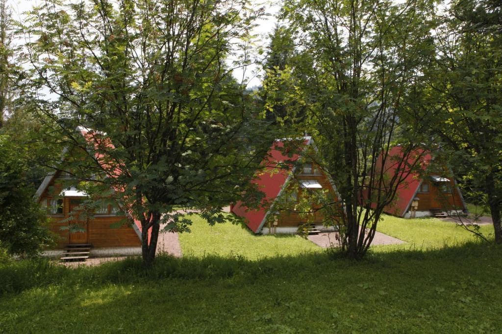 Perelka Natura Tour Hotel Чисна Екстериор снимка