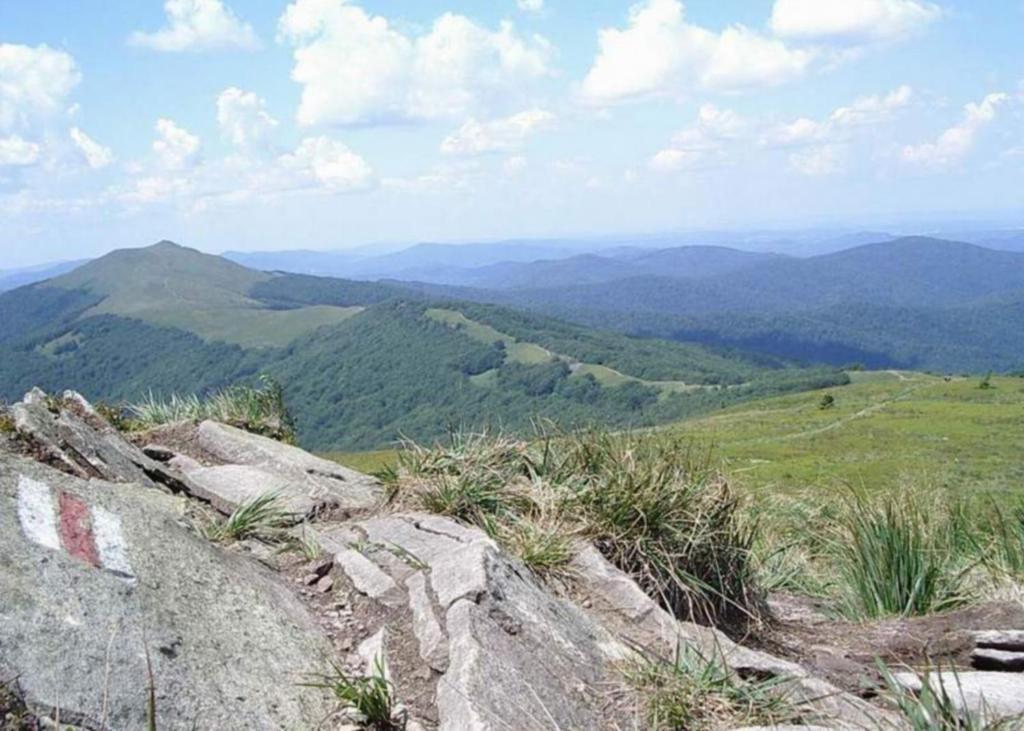 Perelka Natura Tour Hotel Чисна Екстериор снимка