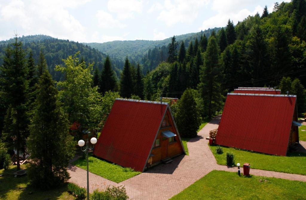 Perelka Natura Tour Hotel Чисна Екстериор снимка