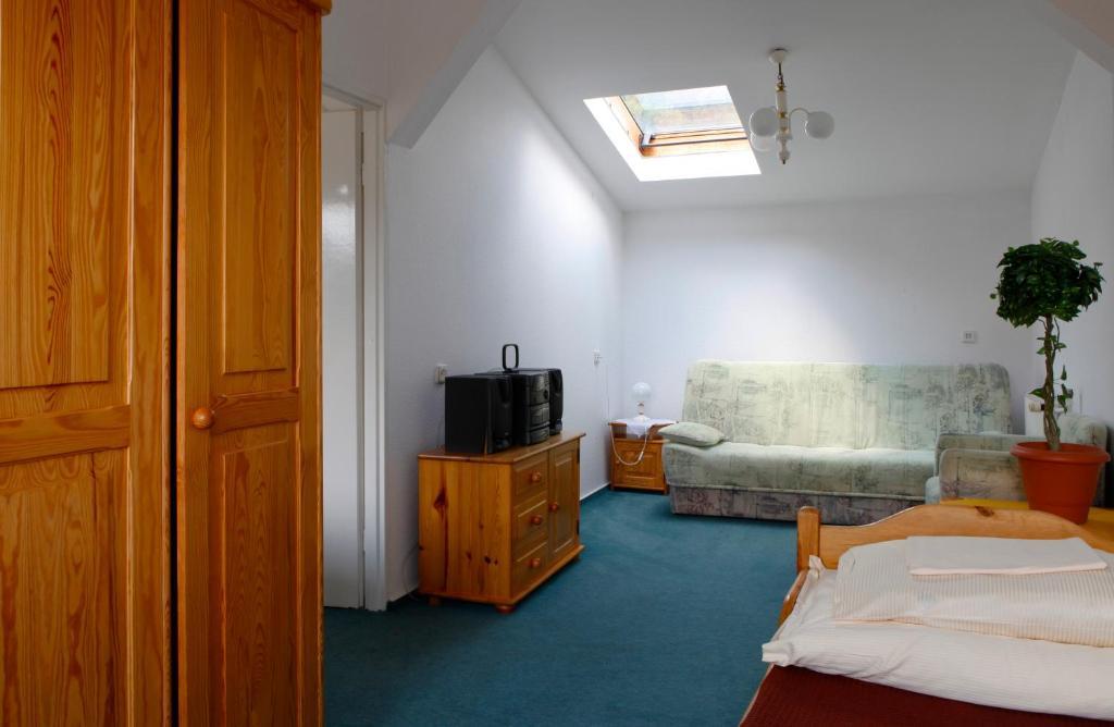 Perelka Natura Tour Hotel Чисна Екстериор снимка